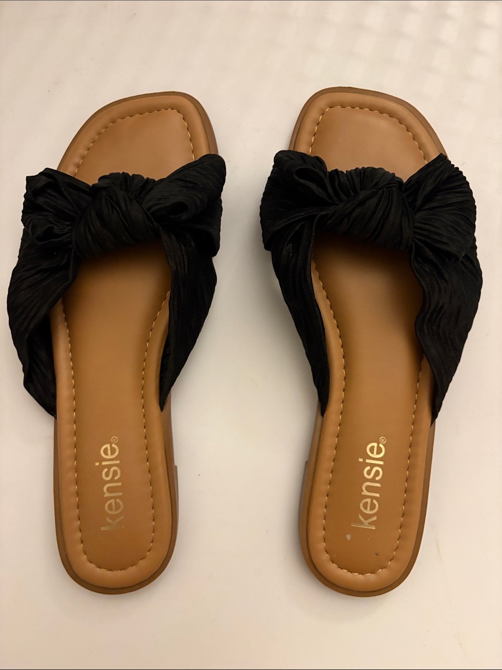 Kensie Black Knot Slide Sandals with Tan Footbed